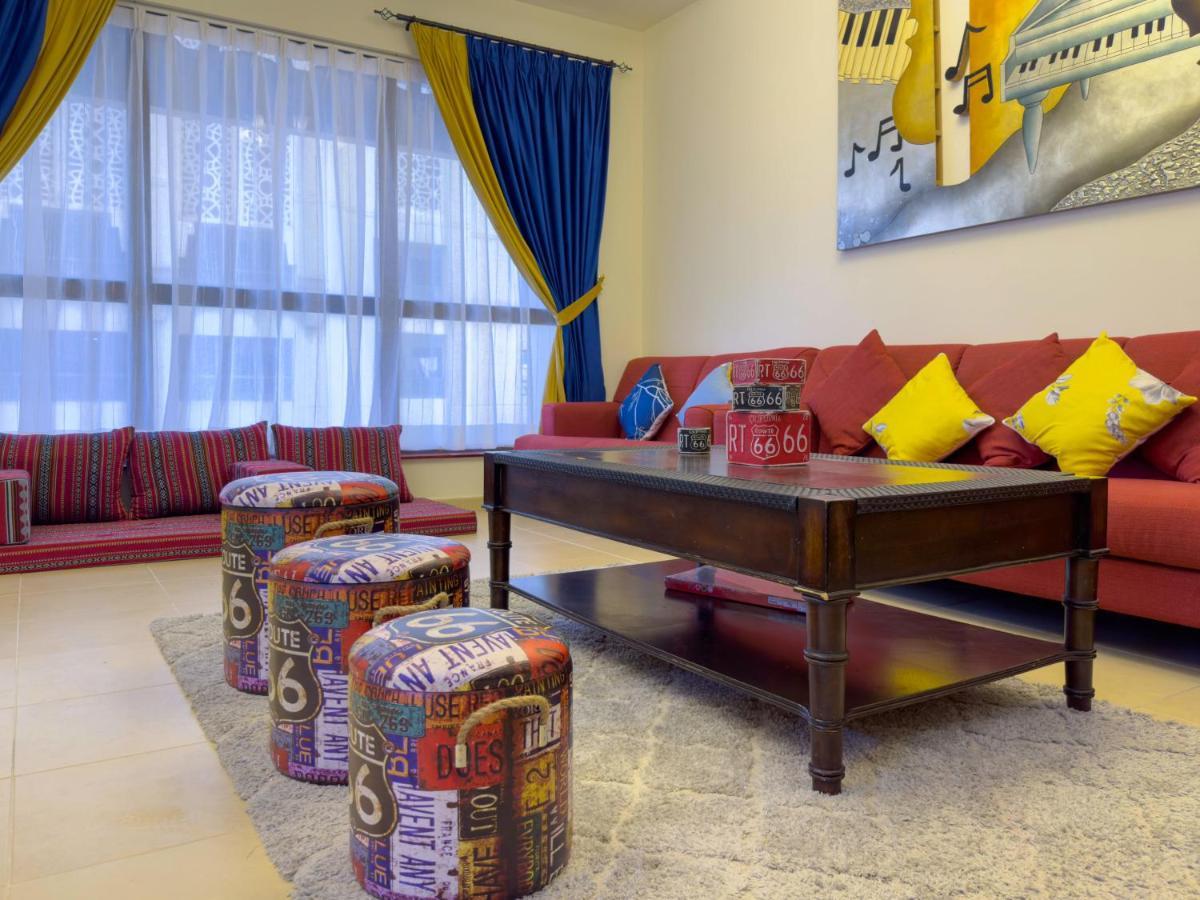 Route 66 Beach Hostel Dubai Ngoại thất bức ảnh