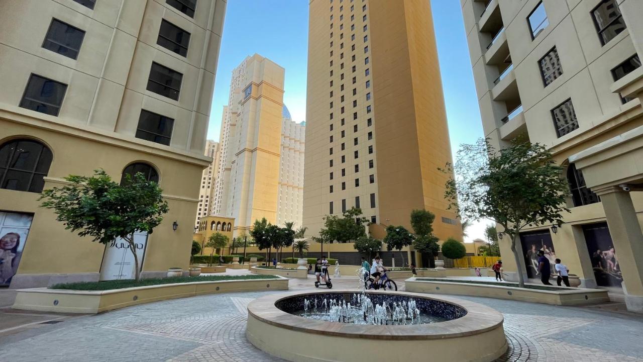Route 66 Beach Hostel Dubai Ngoại thất bức ảnh
