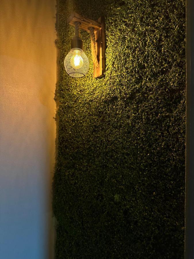 Route 66 Beach Hostel Dubai Ngoại thất bức ảnh