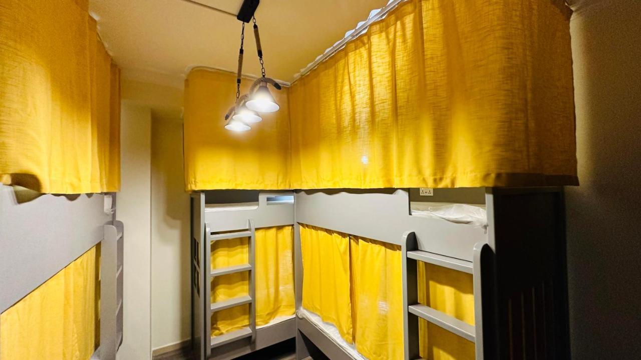 Route 66 Beach Hostel Dubai Ngoại thất bức ảnh