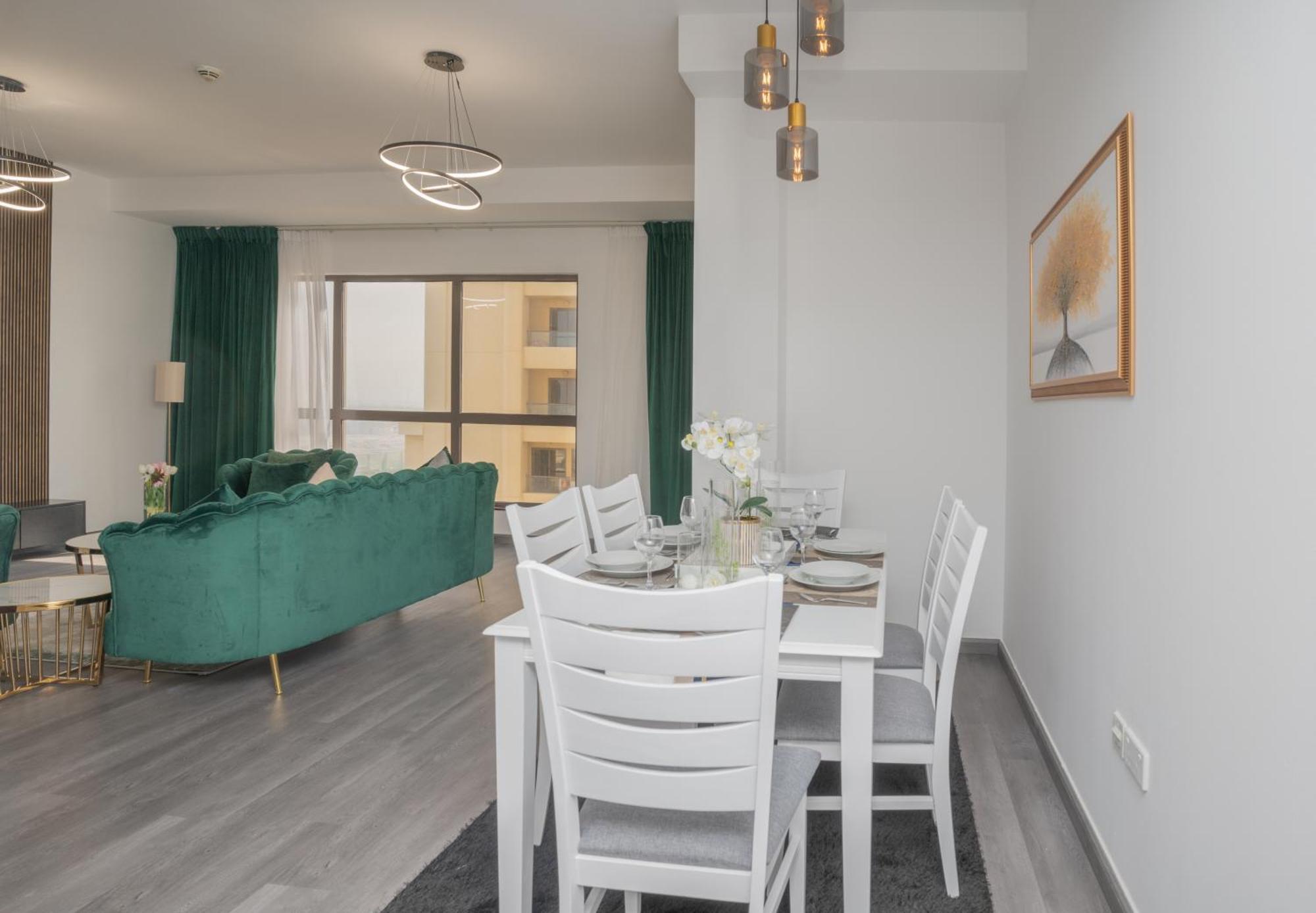 Route 66 Beach Hostel Dubai Ngoại thất bức ảnh